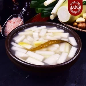 고객님이 많이 찾는 박규자 깔끔한 배추김치 8kg박규자 동치미 1kg 스페셜 기프트