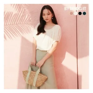 일상을 변화시키는  Summer 셔링 블라우스 4종 사람들이 구매하는데 이유는 있다