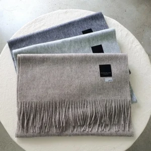 美친 소식 꼭 갖고싶은 ​프리마클라쎄 캐시미어 100 부클 머플러 1종 제가 소개해 드립니다