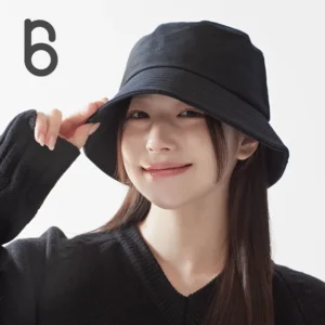 클릭하고 싶은 순간 버킷햇 주목하고 계십니다