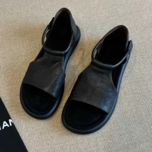 요즘 이게 유행 캠퍼샌들 소개합니다