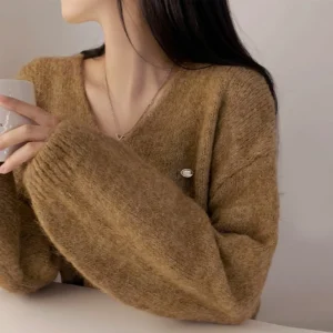 “이거”하나로 종.결 브이넥니트 기억하세요